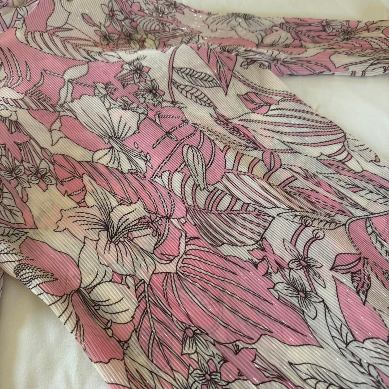 Baby Pink and White Floral Pattern Blouse S