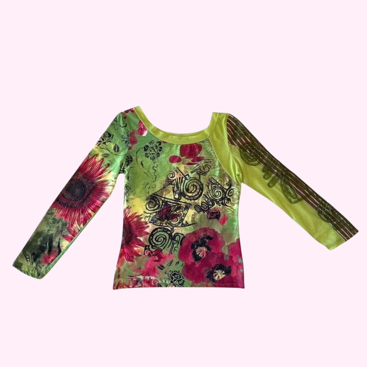 Graphic Long Sleeve Top M